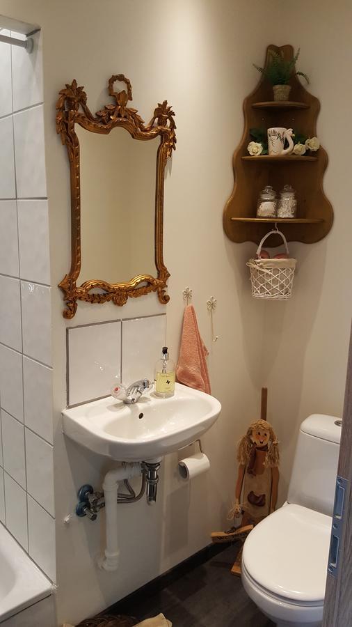 Hvita Husith, Kirkjubraut 48 Apartman Höfn Kültér fotó